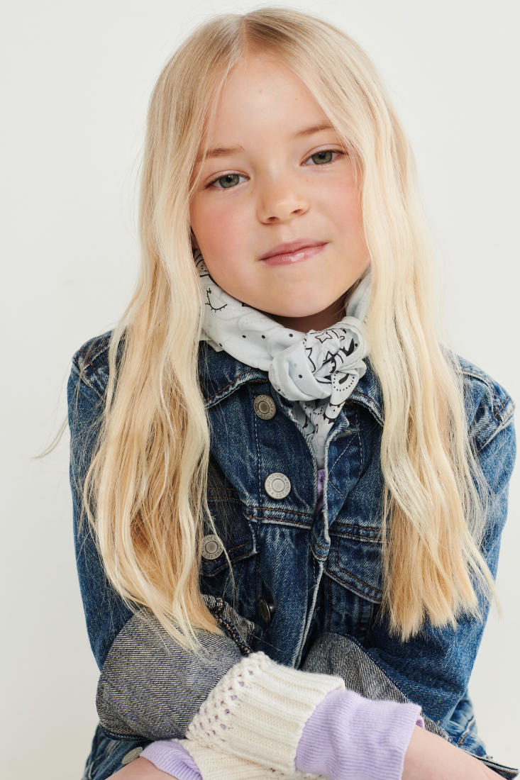  : Kids : ALIZA BARAN